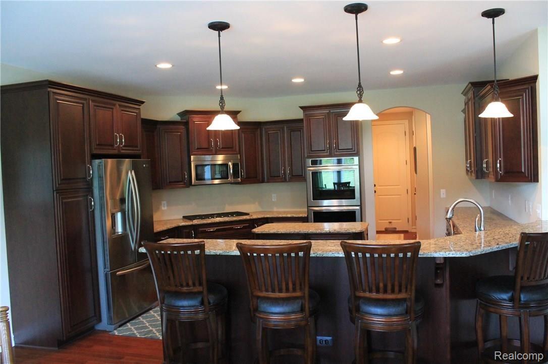 11517 Erin's Way Romeo, MI 48065 - Photo 8 of 16 unnamed (3).jpg