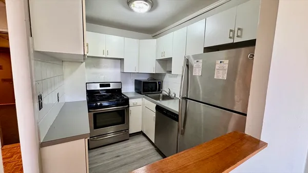 $3,000 | 33 Pond Avenue, Unit 813, Brookline, MA 02445