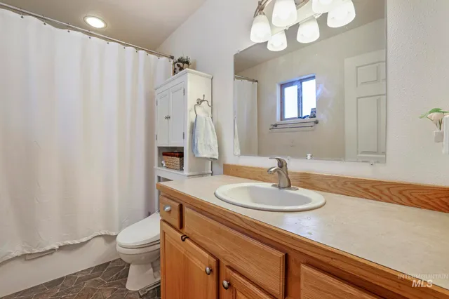 $415,000 | 916 17th Avenue East, Jerome, ID 83338