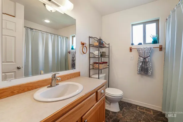 $415,000 | 916 17th Avenue East, Jerome, ID 83338