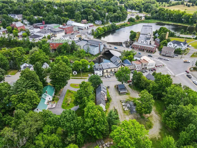 $265,000 | 26 Lincoln Street, Dover-Foxcroft, ME 04426