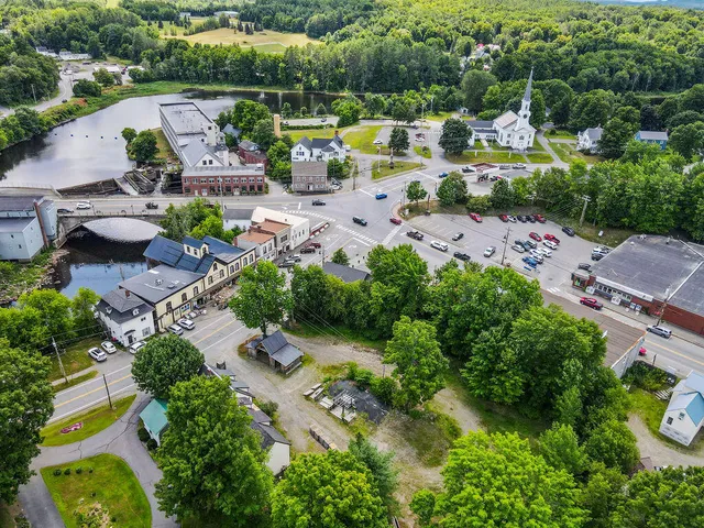 $265,000 | 26 Lincoln Street, Dover-Foxcroft, ME 04426