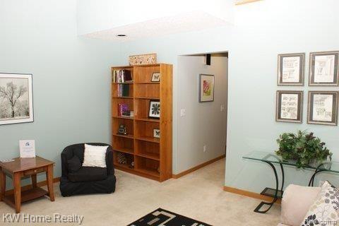 19430 Merriman Road Livonia, MI 48152 - Photo 21 of 32 LIVING ROOM