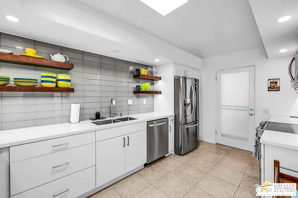 $643,000 | 2380 South Sky View Drive, Palm Springs, CA 92264
