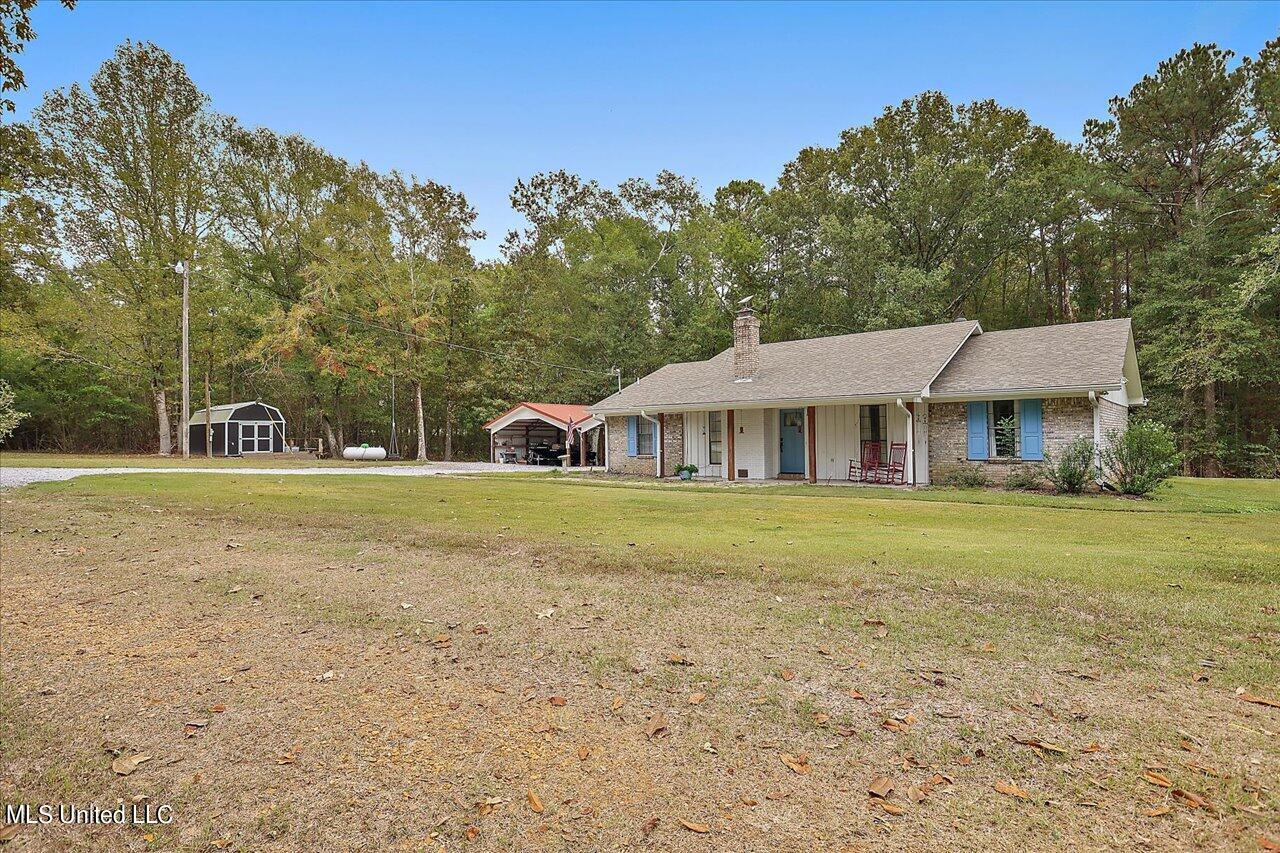 354 Fairchilds Road Morton, MS 39117 - Photo 4 of 46 04-354 Fairchilds Rd
