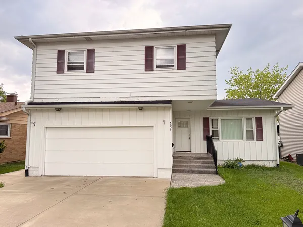 $234,700 | 3636 Emerald Avenue, Steger, IL 60475