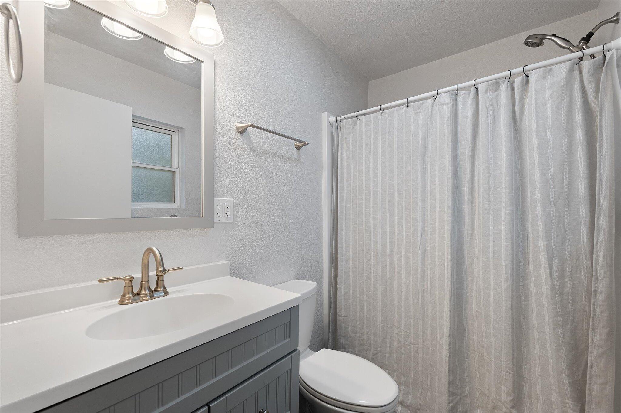 1660 Ashby Road Shasta Lake, CA 96019 - Photo 19 of 45 24-BiggerFlow Real Estate Media-19