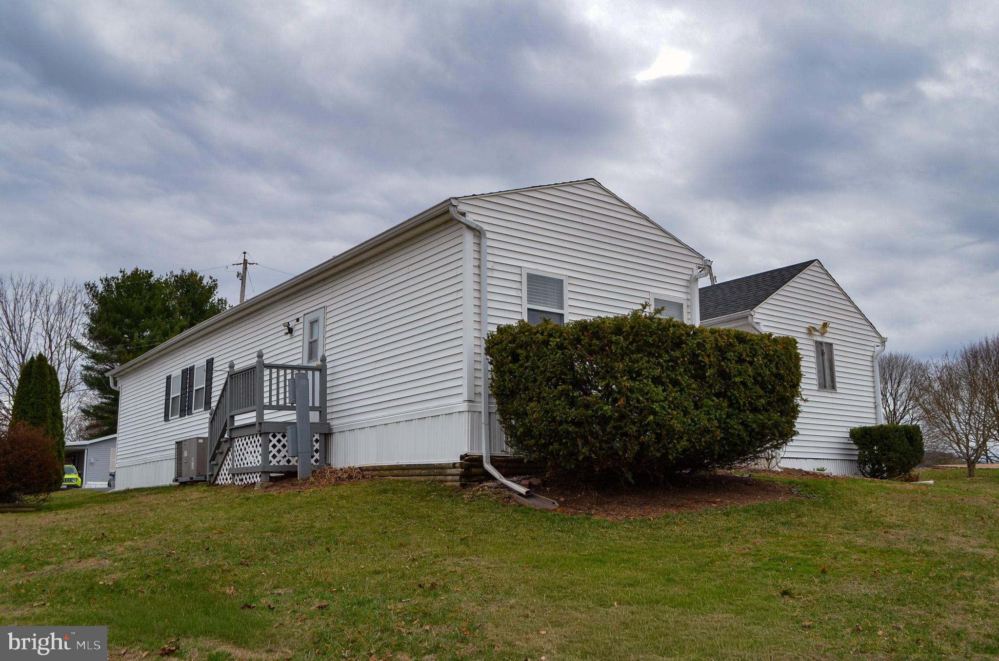 324 Blue Jay Drive Red Lion, PA 17356 - Photo 9 of 24 Gallery Image 9