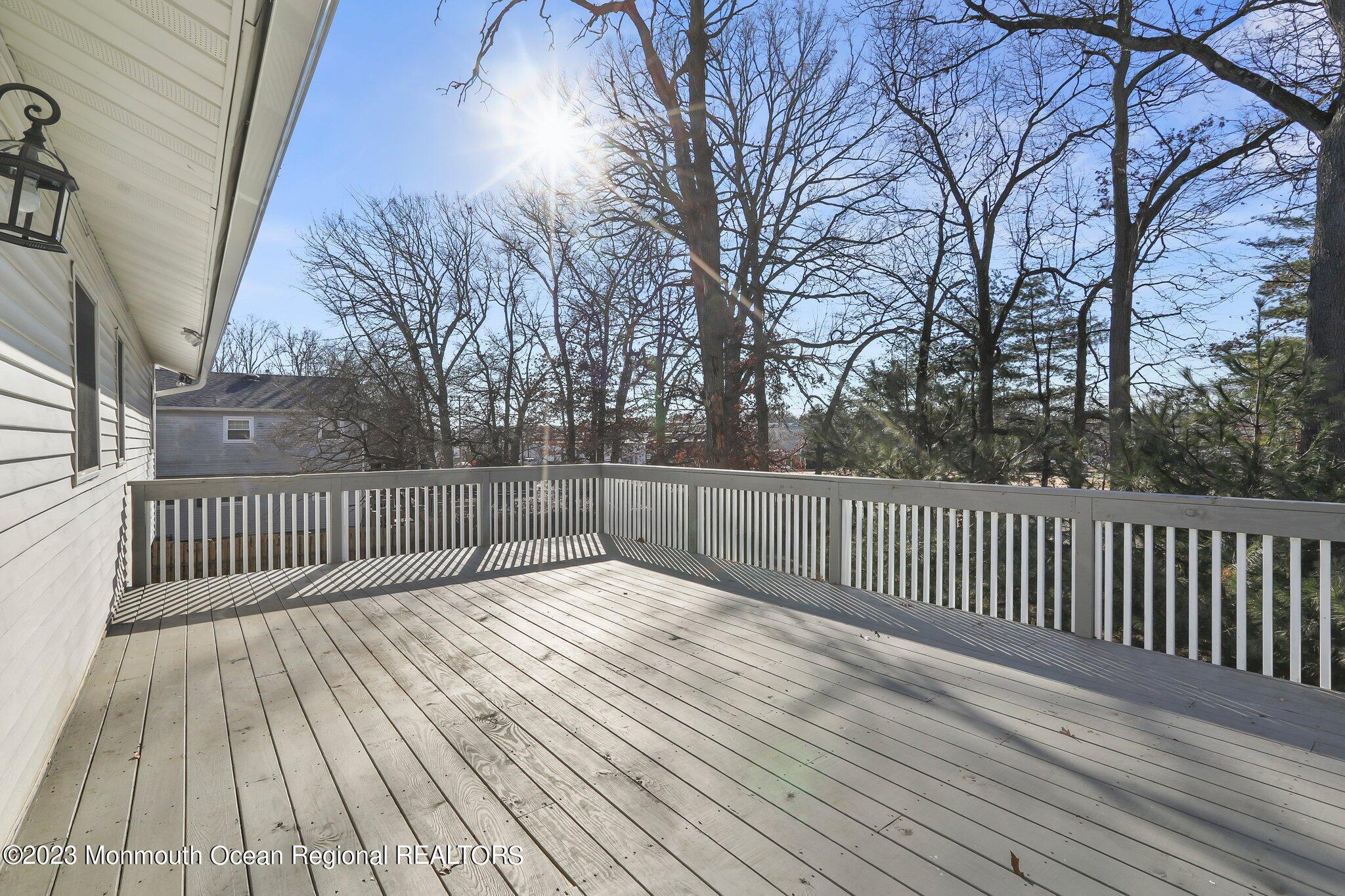 39 Holiday Road Manalapan, NJ 07726 - Photo 26 of 29 DECK