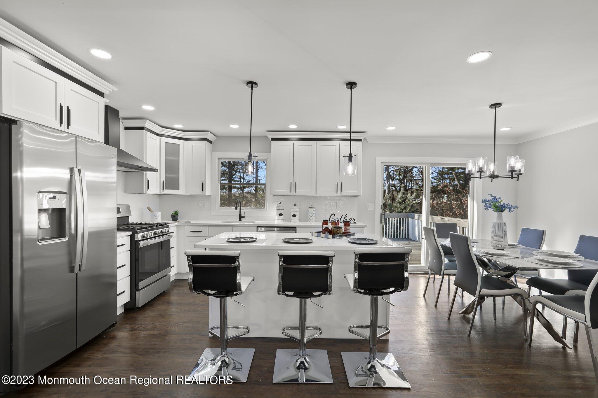 39 Holiday Road Manalapan, NJ 07726 - Photo 10 of 29 Kitchen
