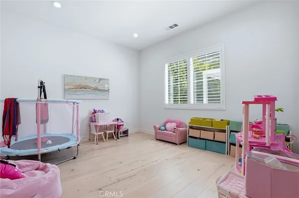 $8,950 | 24364 Clear Creek Place, West Hills, CA 91304