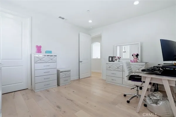$8,950 | 24364 Clear Creek Place, West Hills, CA 91304