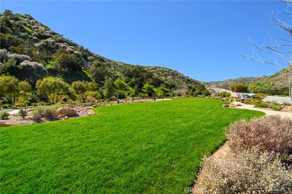 $8,950 | 24364 Clear Creek Place, West Hills, CA 91304