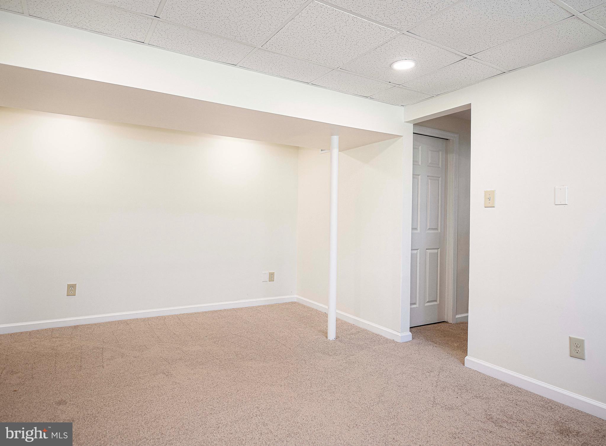 1811 Cape May Road Essex, MD 21221 - Photo 23 of 34 a view of an empty room