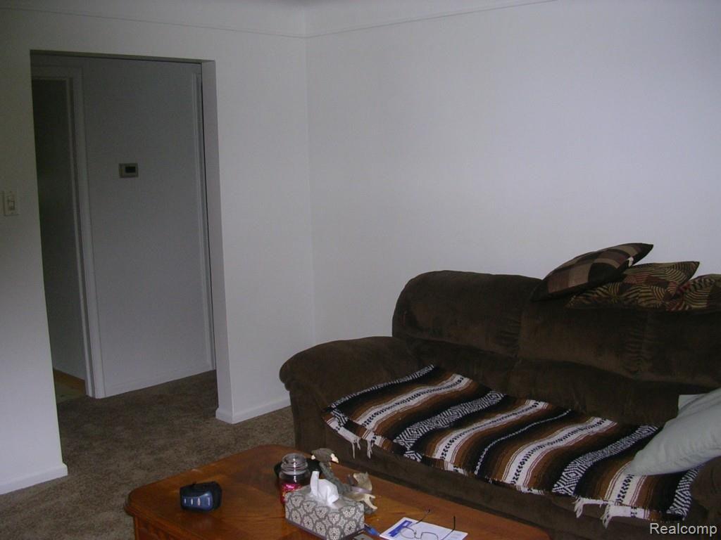 228 Auburn Street Inkster, MI 48141 - Photo 4 of 13