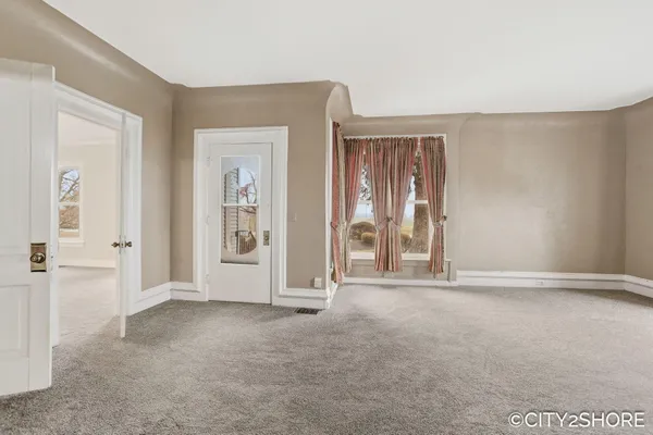 $475,000 | 12201 Sparta Avenue Northwest, Sparta, MI 49345