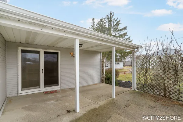 $475,000 | 12201 Sparta Avenue Northwest, Sparta, MI 49345