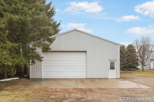 $475,000 | 12201 Sparta Avenue Northwest, Sparta, MI 49345