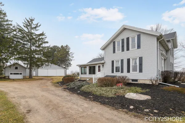 $475,000 | 12201 Sparta Avenue Northwest, Sparta, MI 49345