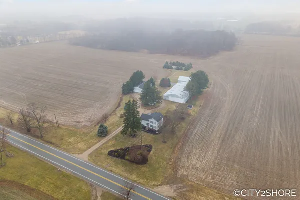 $475,000 | 12201 Sparta Avenue Northwest, Sparta, MI 49345