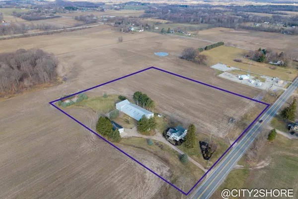 $475,000 | 12201 Sparta Avenue Northwest, Sparta, MI 49345