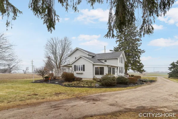 $475,000 | 12201 Sparta Avenue Northwest, Sparta, MI 49345
