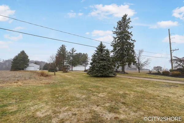 $475,000 | 12201 Sparta Avenue Northwest, Sparta, MI 49345