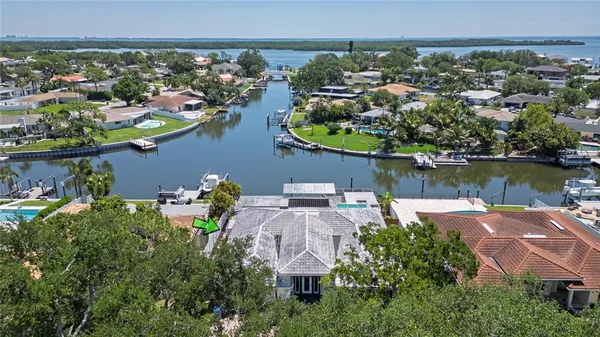$1,145,000 | 1880 Tanglewood Drive Northeast, St. Petersburg, FL 33702