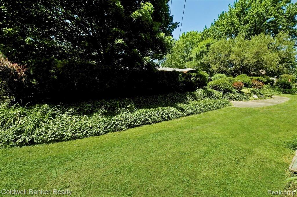 28390 Farmington Road Farmington Hills, MI 48334 - Photo 34 of 37