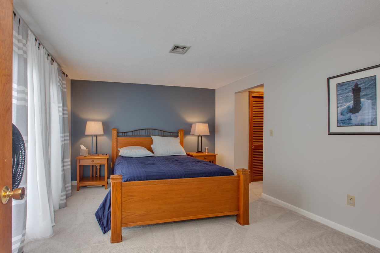 52 Stacey Circle Windham, NH 03087 - Photo 21 of 36 Gallery Image 21