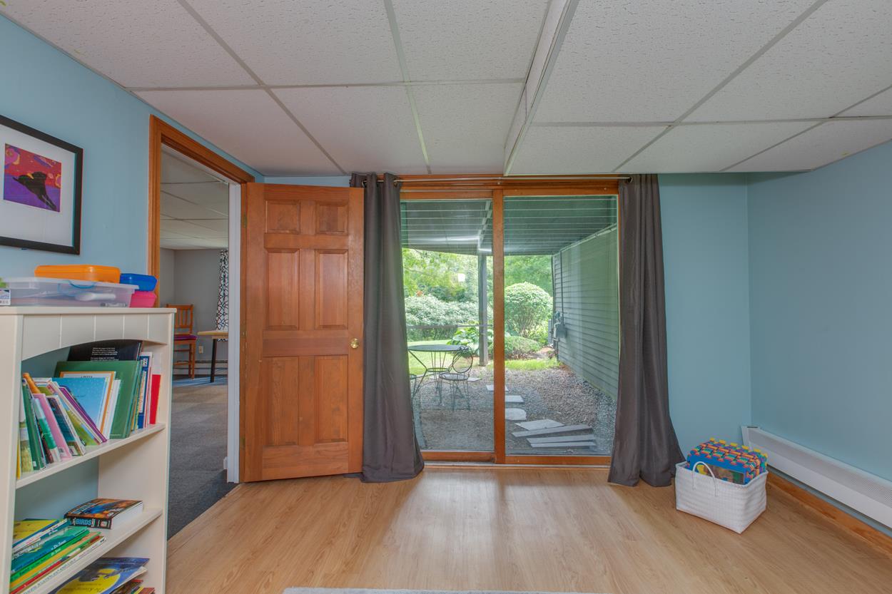 52 Stacey Circle Windham, NH 03087 - Photo 25 of 36 Gallery Image 25