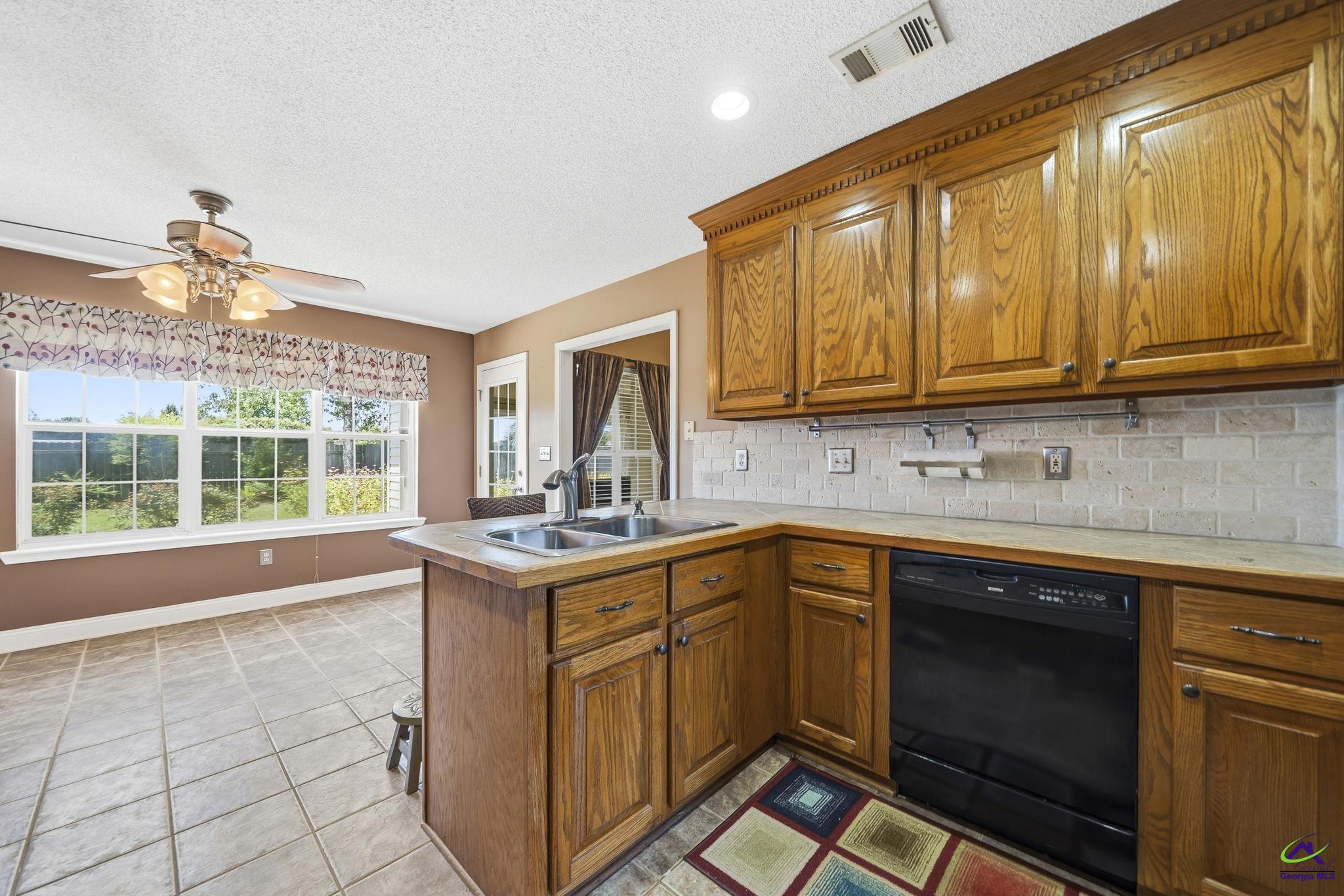 128 Spring Chase Circle Kathleen, GA 31047 - Photo 19 of 53