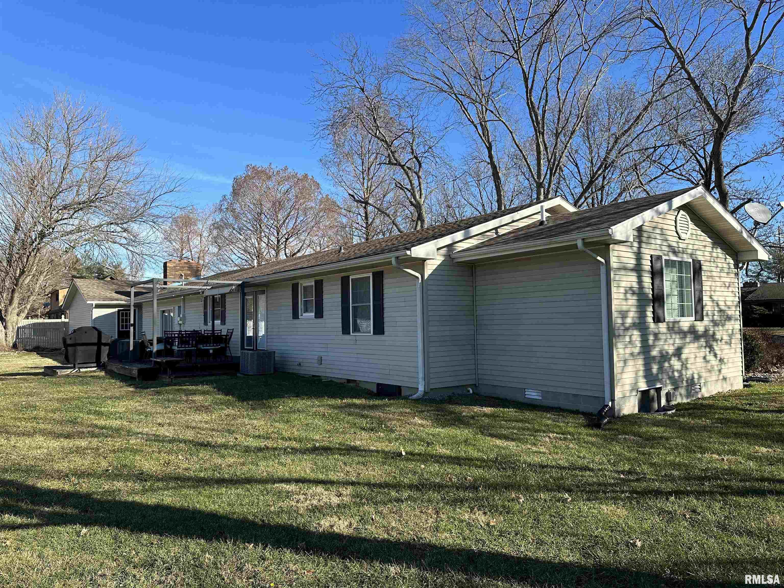 65 Country Acres Road Eldorado, IL 62930 - Photo 4 of 31