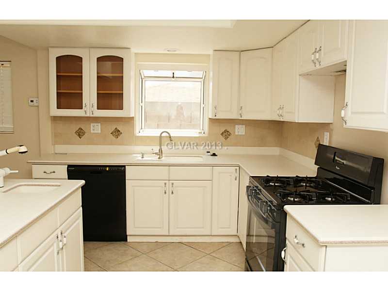 1336 Mustang Road Boulder City, NV 89005 - Photo 13 of 23 Kitchen.