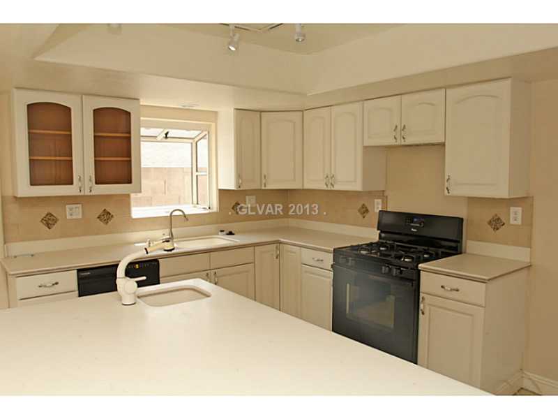 1336 Mustang Road Boulder City, NV 89005 - Photo 14 of 23 Kitchen.