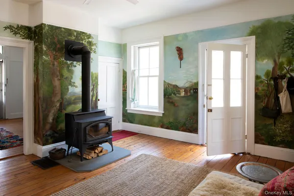 $5,000 | 225 Barrytown Road, Barrytown, NY 12507