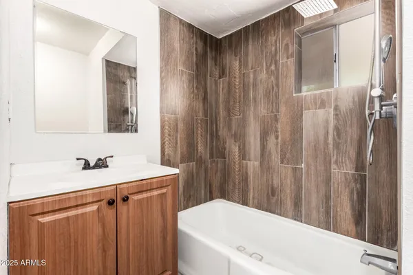 $279,000 | 1010 East Chipman Road, Phoenix, AZ 85040