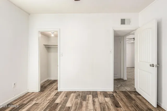 a close up view of washer