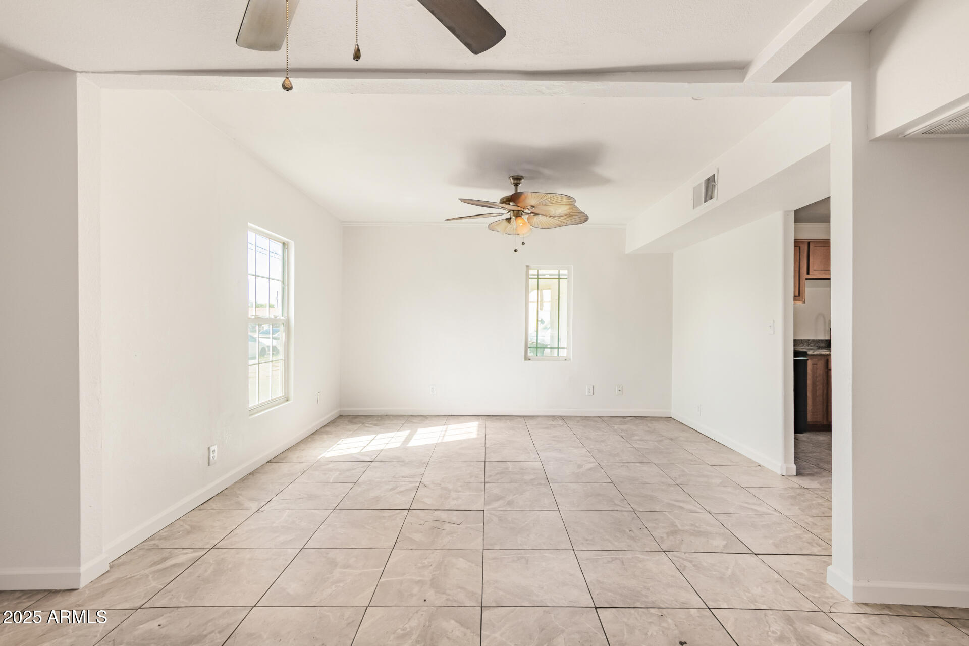 1010 East Chipman Road Phoenix, AZ 85040 - Photo 9 of 23