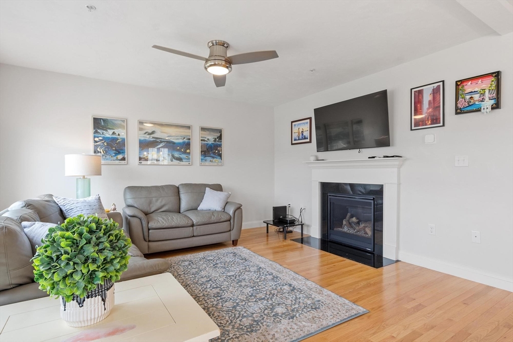 1208 Hazelwood Way Clinton, MA 01510 - Photo 14 of 25