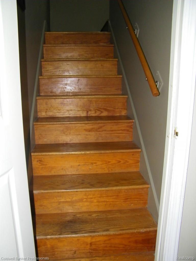 366 Davis Lake Road Lapeer, MI 48446 - Photo 25 of 31 100_5506.jpg