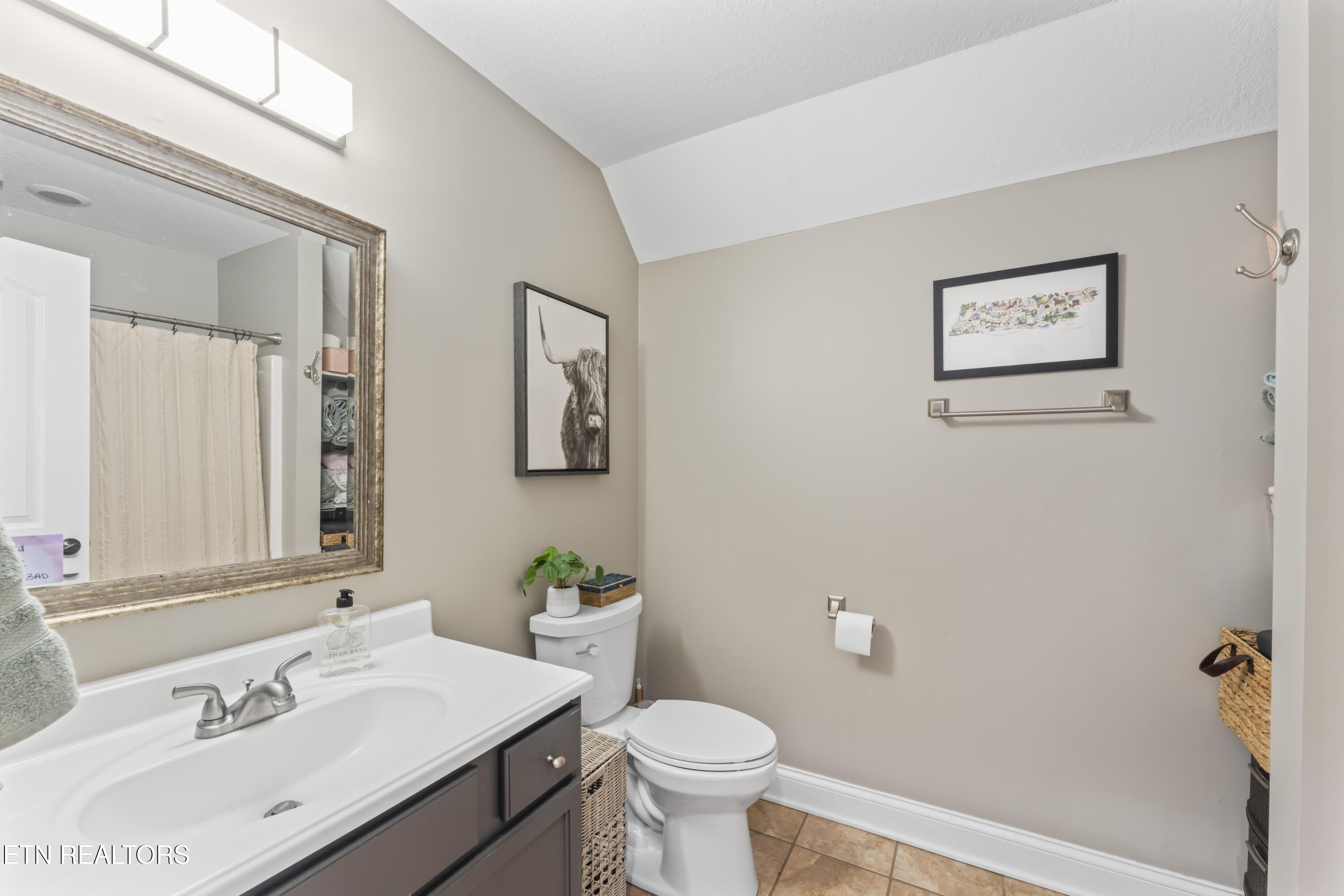 4906 East Emory Road Knoxville, TN 37938 - Photo 17 of 33 photos_high_resolution_DSC03946