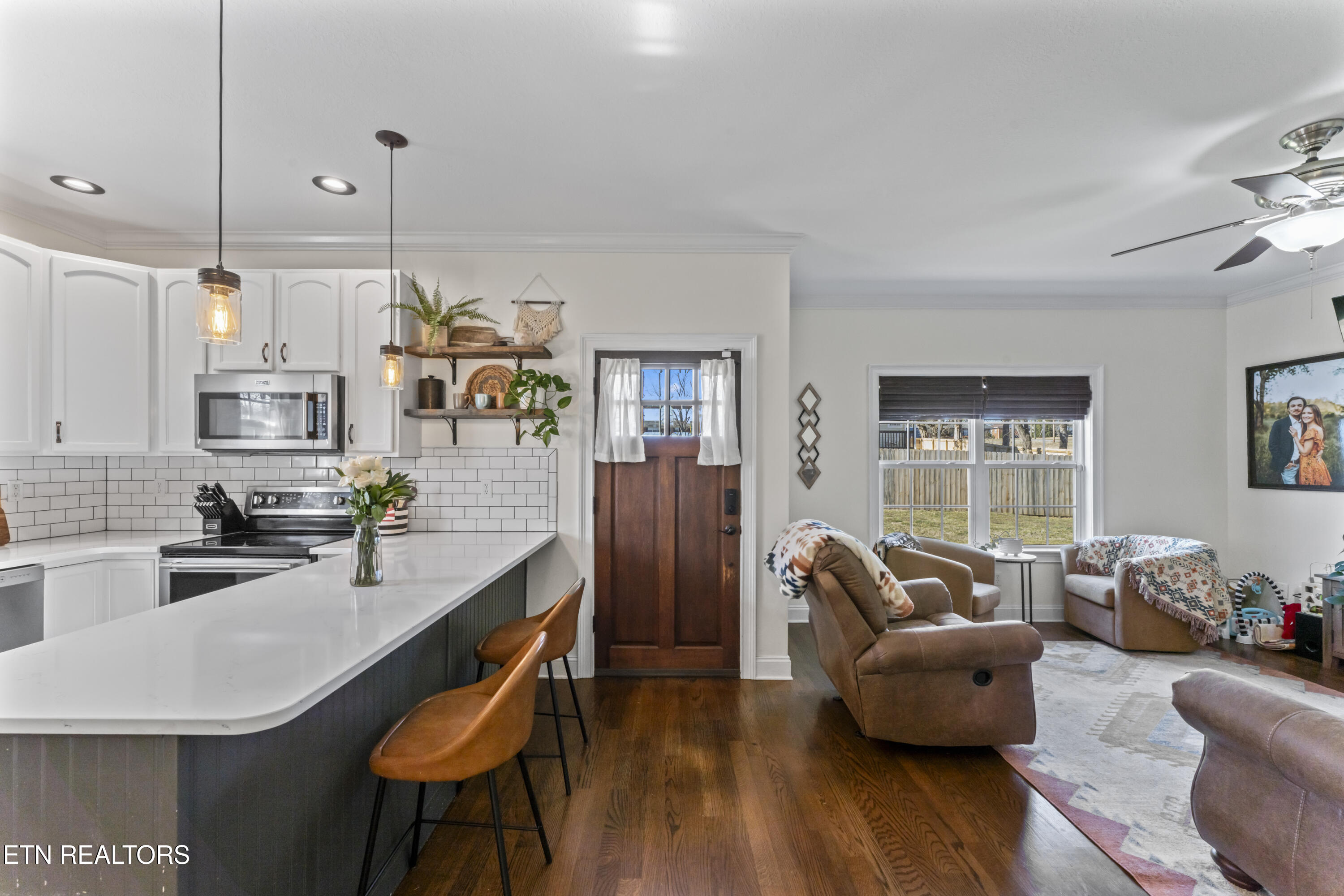 4906 East Emory Road Knoxville, TN 37938 - Photo 4 of 33 photos_high_resolution_DSC03886