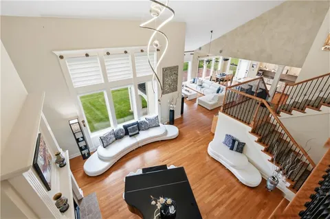 $795,000 | 15505 Canterbury Street, Overland Park, KS 66224