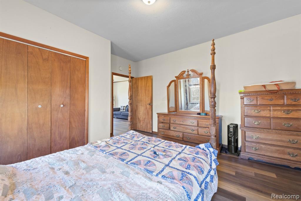9269 Dixon Road Monroe, MI 48161 - Photo 13 of 57