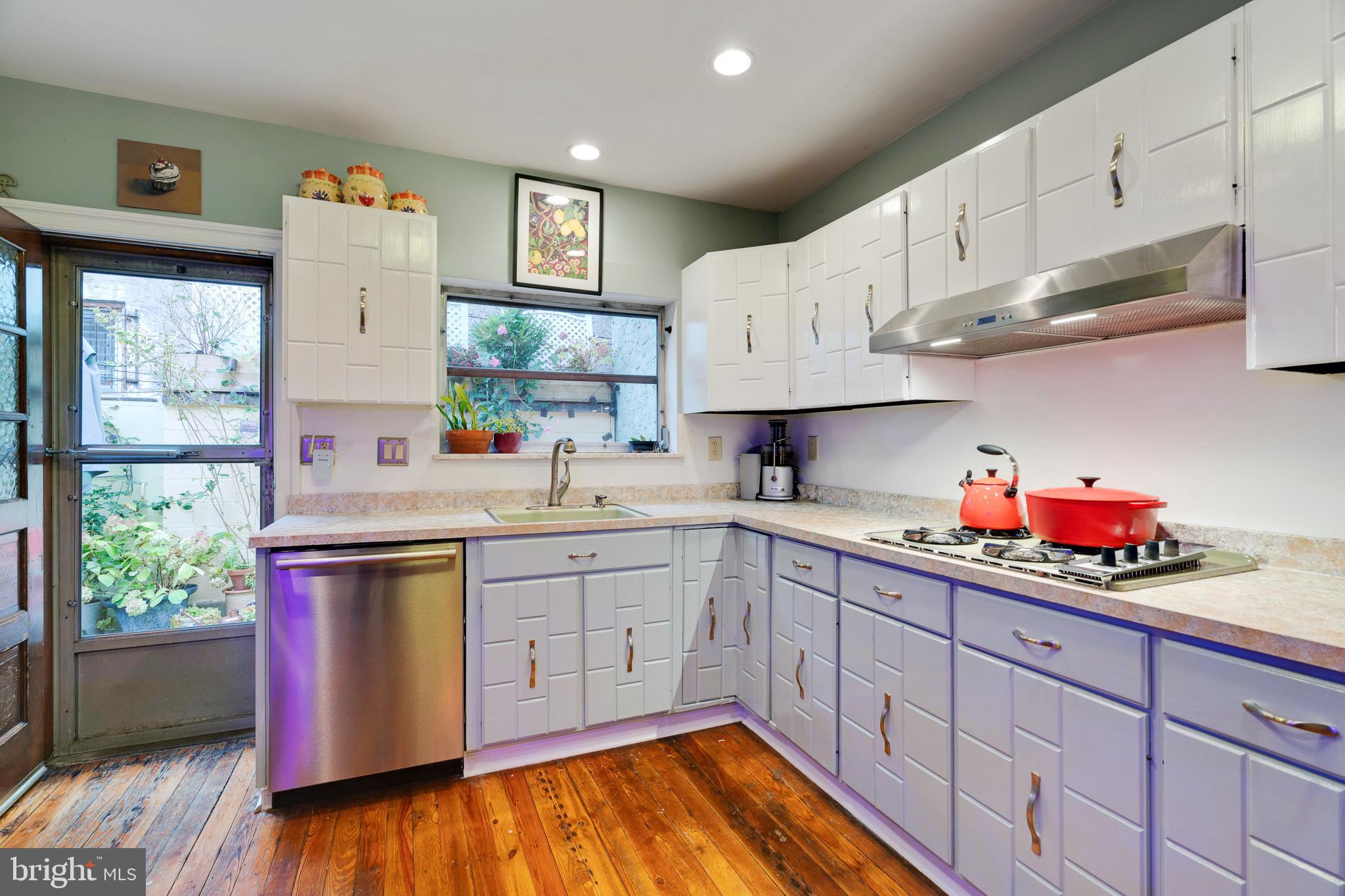 710 Reed Street Philadelphia, PA 19147 - Photo 5 of 16