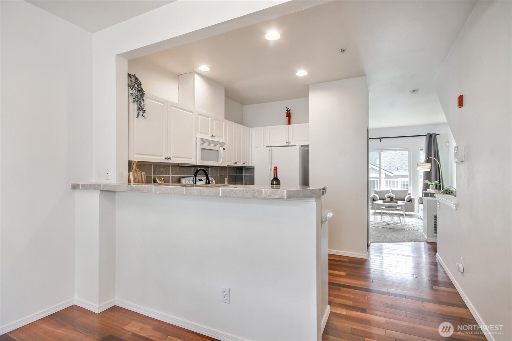 16232 118th Lane Northeast, Unit 14 Bothell, WA 98011 - Photo 6 of 32