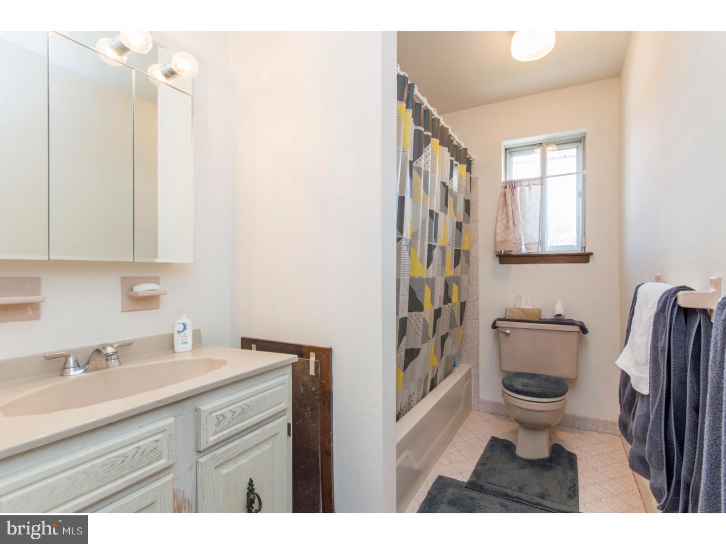 1874 Williamstown Road Sicklerville, NJ 08081 - Photo 14 of 24 Bathroom