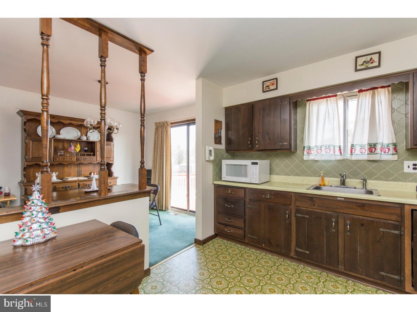 1874 Williamstown Road Sicklerville, NJ 08081 - Photo 9 of 24 Kitchen