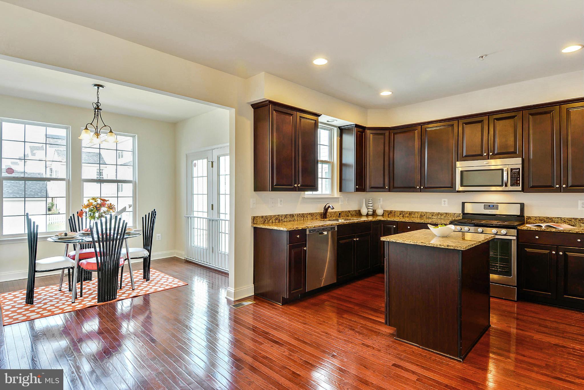 23008 Meadow Mist Road Clarksburg, MD 20871 - Photo 4 of 30 Kitchen